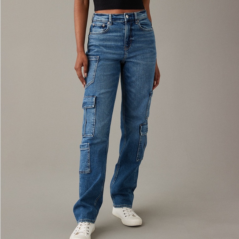 American Eagle Super High Rise Baggy Straight cargo jean size 000